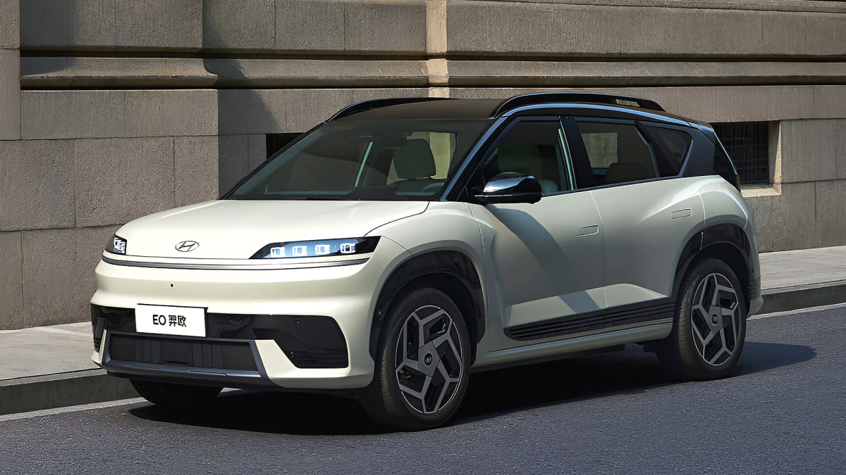 GM, 스포티한 EV 콘셉트카 디자인 공개