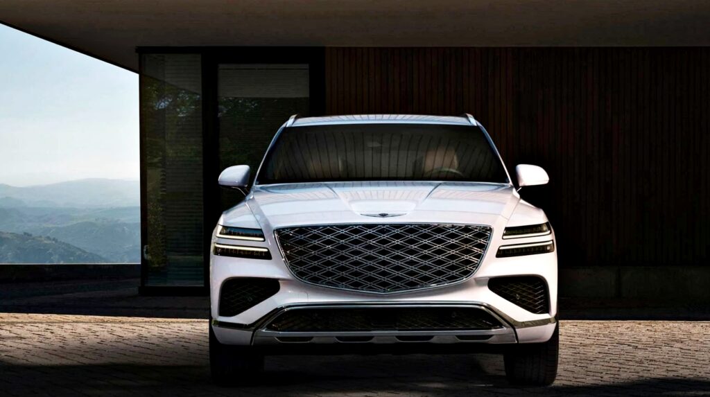 "5년 안에 판매량 35만 대 찍겠다" …작정하고 나온 제네시스에 '화들짝', 어떤 차 나오길래 2 제네시스 GV90