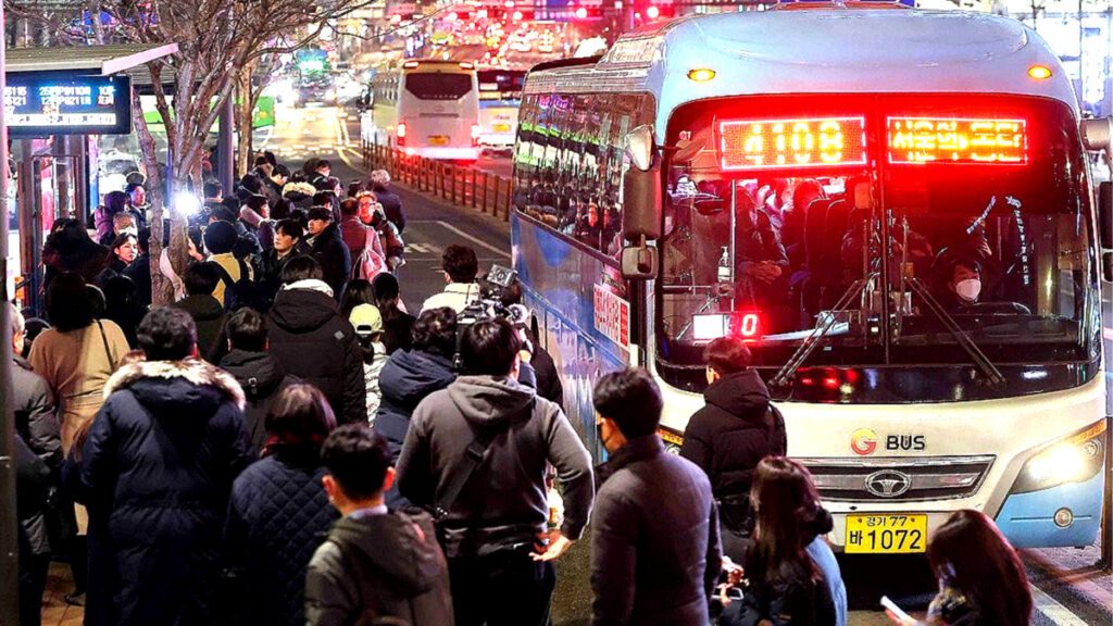 "전쟁 난 줄 알았다"...비상계엄 때보다 '심각한 상황', 정부까지 '발칵' 1 고환율 물가 압박
