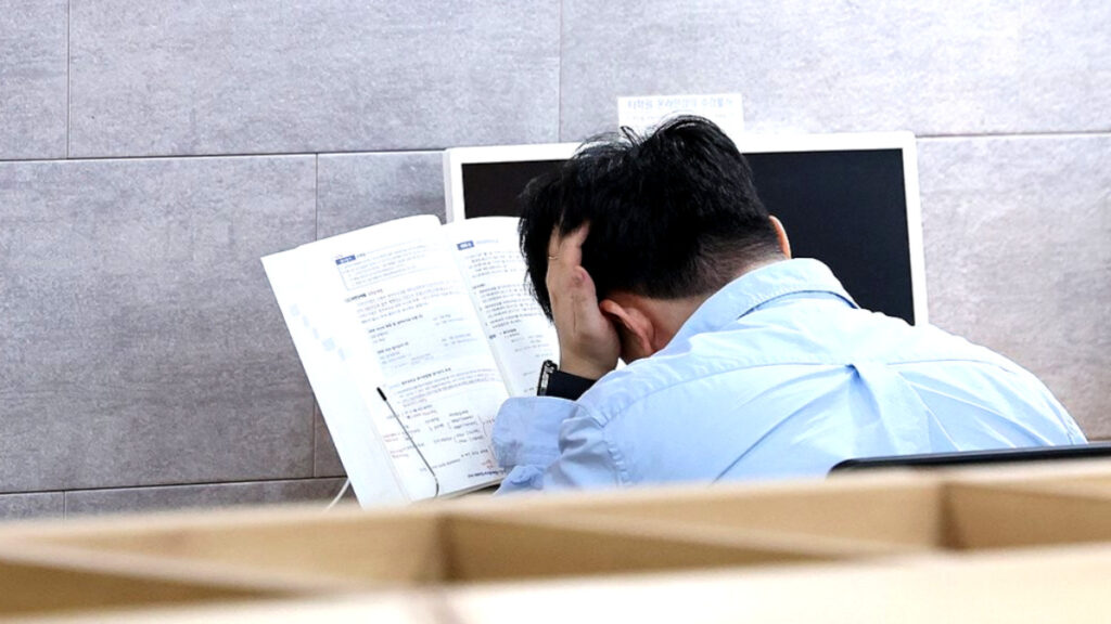 비경제활동인구 증가