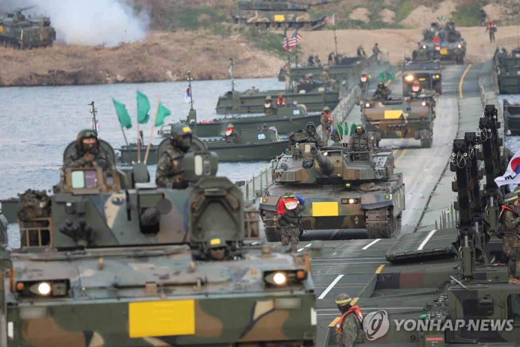 한국 군용차 수출