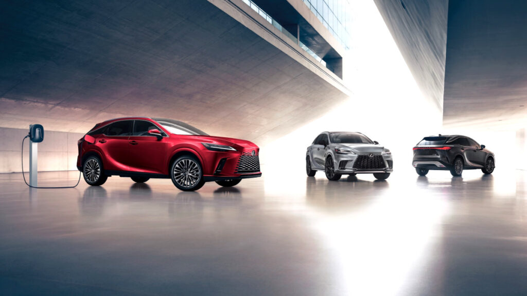 "한번 타면 제네시스 못 타요"...연비·승차감 미쳤다는 이 車, 정체 보니 3 렉서스 RX 트림