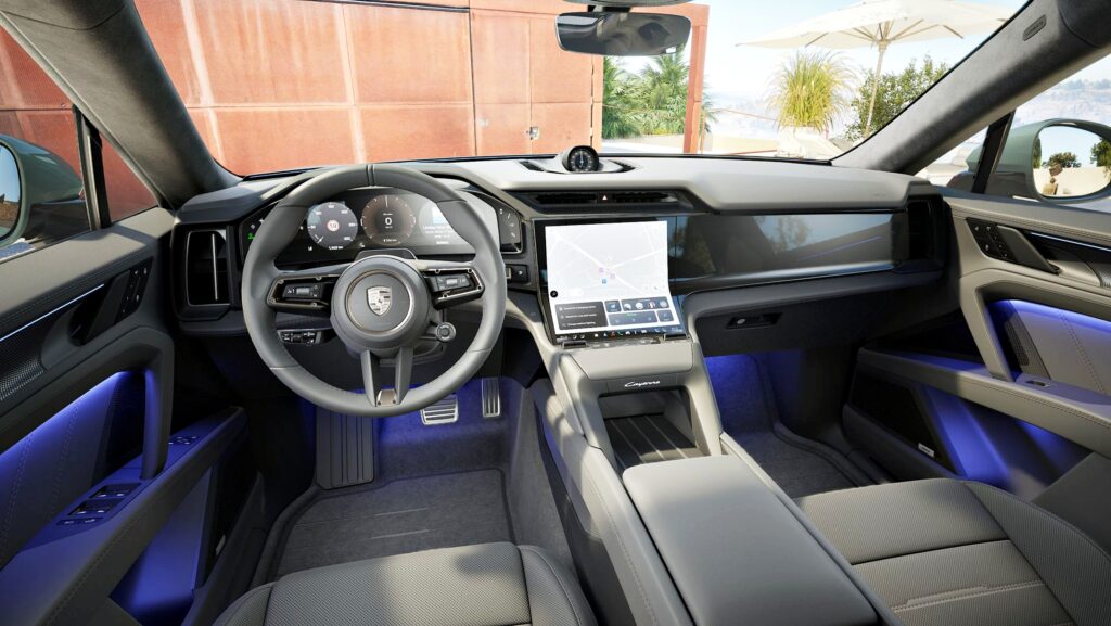 "남자들 마음에 제대로 불 지폈다"…1,100마력 이상의 퍼포먼스, 포르쉐 작정한 '이 차' 정체가? 5 카이엔 일렉트릭