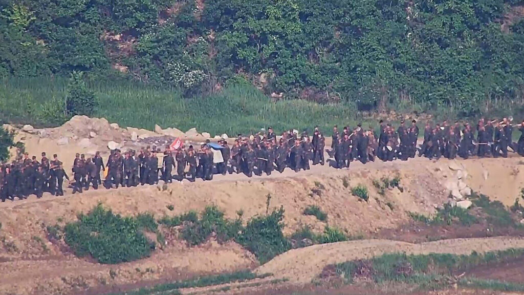 우려가 현실로 "서울 불바다 될 수도"…위험천만 상황에 정부 "칼 빼들었다" 2 남북 군사회담 제안