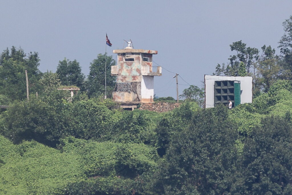 우려가 현실로 "서울 불바다 될 수도"…위험천만 상황에 정부 "칼 빼들었다" 3 남북 군사회담 제안