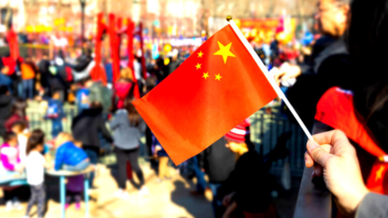 쉬인 파리 상륙 논란