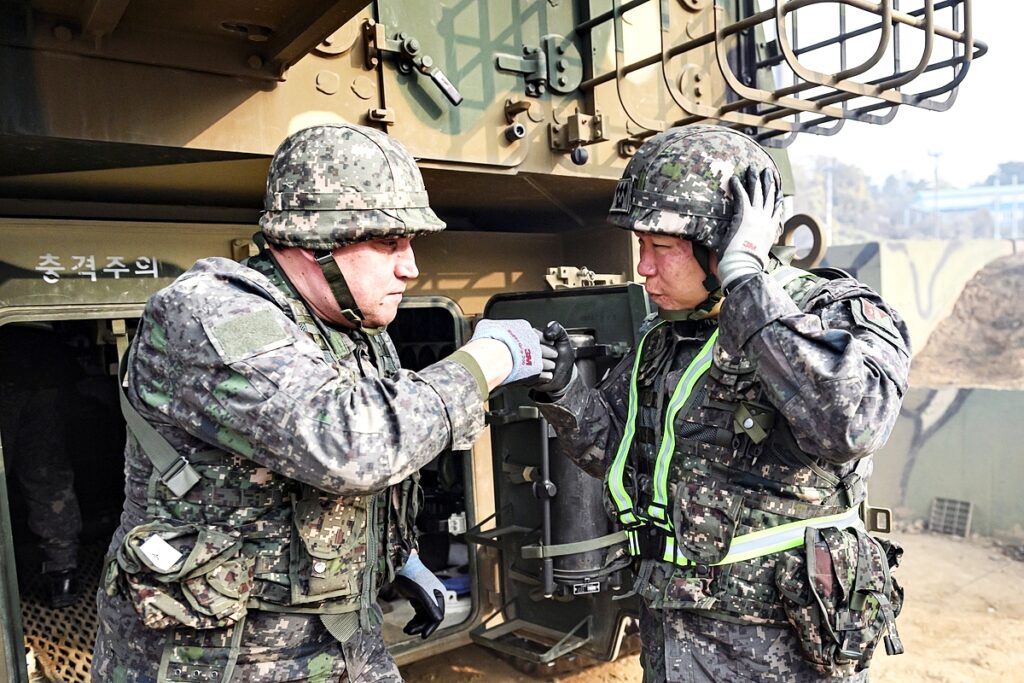 "한국 보고 배우려고 날아왔다" …육군에 총집결한 외국군, '전 세계'가 탐낸 특급 비결 봤더니 2 육군 국제 과정
