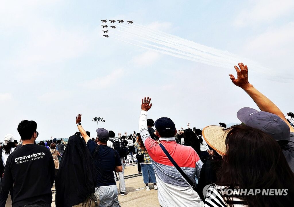 "미군이 막아도 소용없었다" …대한민국 안보 구멍 '숭숭', 이대로 방치하다가는 결국 4 군사 기지 무단 촬영