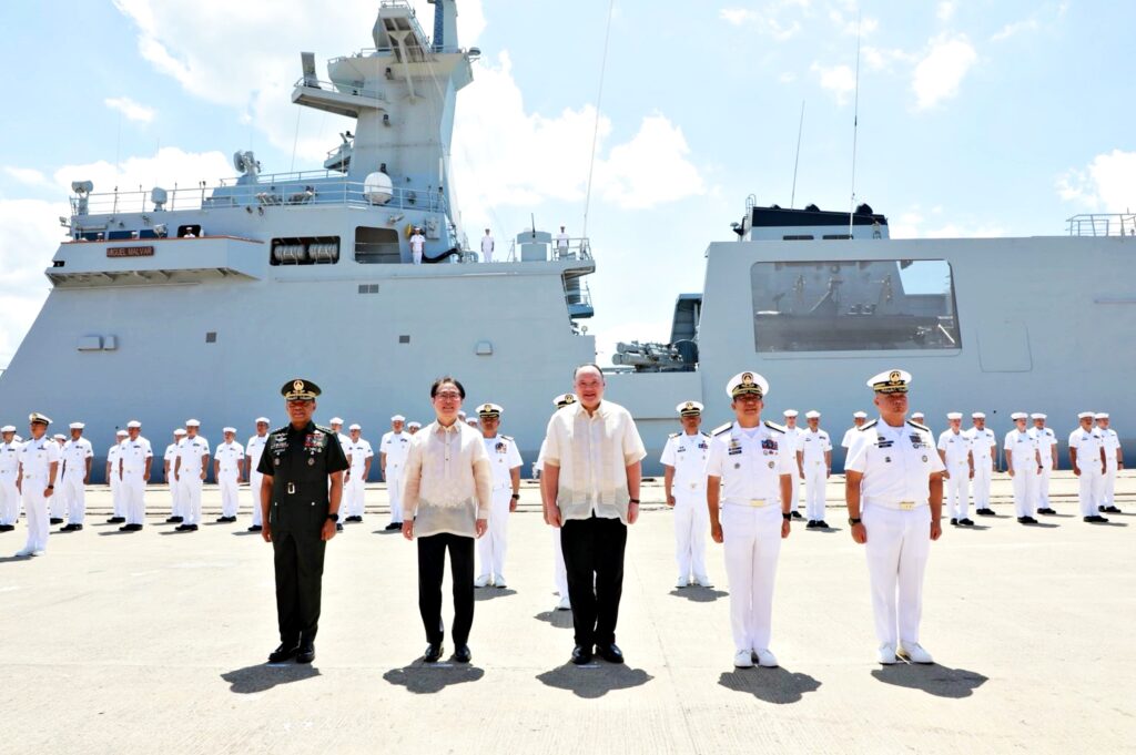 라자 술라이만급 원양 초계함