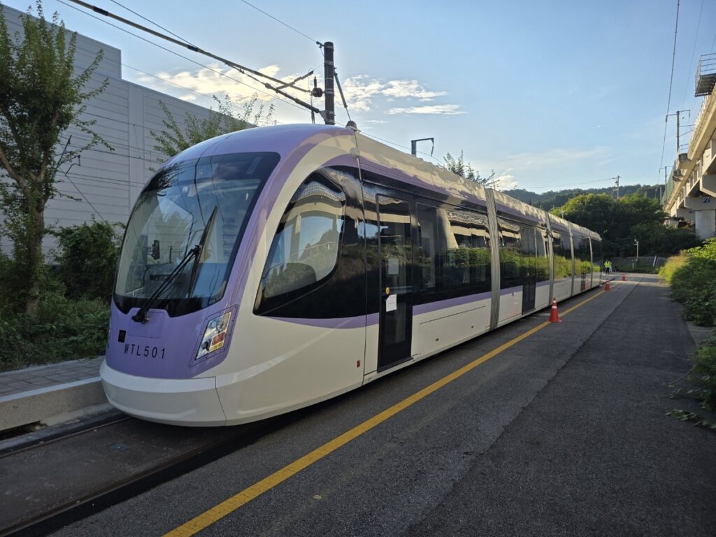 "서울 한복판이 '천지개벽'"…57년 만에 부활한 '이것', 상상도 못 한 모습에 '발칵' 2 트램 재도입