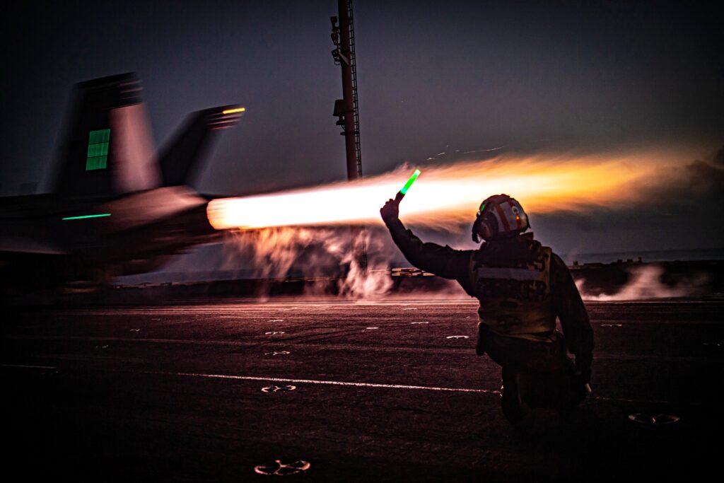 "트럼프 무시했다가 혼쭐난다?" …한국으로 들어온 미 '전략 자산'에 겁먹은 북한, 대체 정체가? 4 항공모함