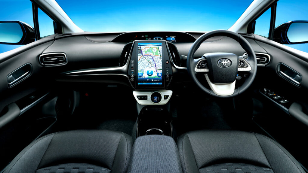 3천만 원대 → 800만 원대 ‘뚝’…잔고장 없는 ‘연비 25km/L’ 차, 가성비에 ‘관심 폭발’ 3 프리우스 중고차 주목