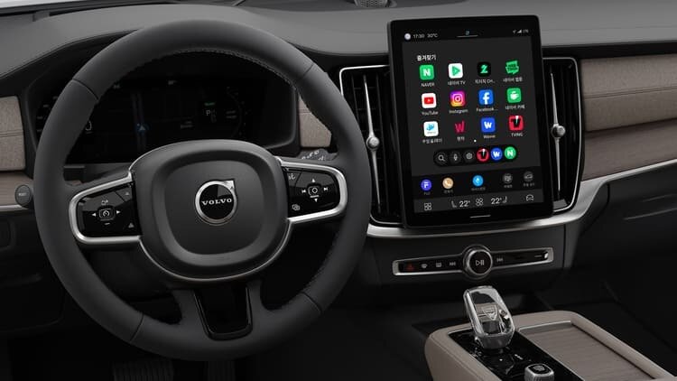 "제네시스 타던 아빠들 '돌변'"...입소문 나더니 결국 초대박 난 대형 세단 4 볼보 S90 판매 급증