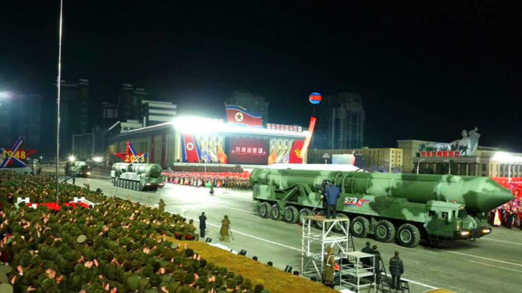 "지금껏 전 국민이 속고 있었나" …독자 핵무장 속 '숨겨진 반전' 등장? 공개된 논문에 '화들짝' 1 독자 핵무장