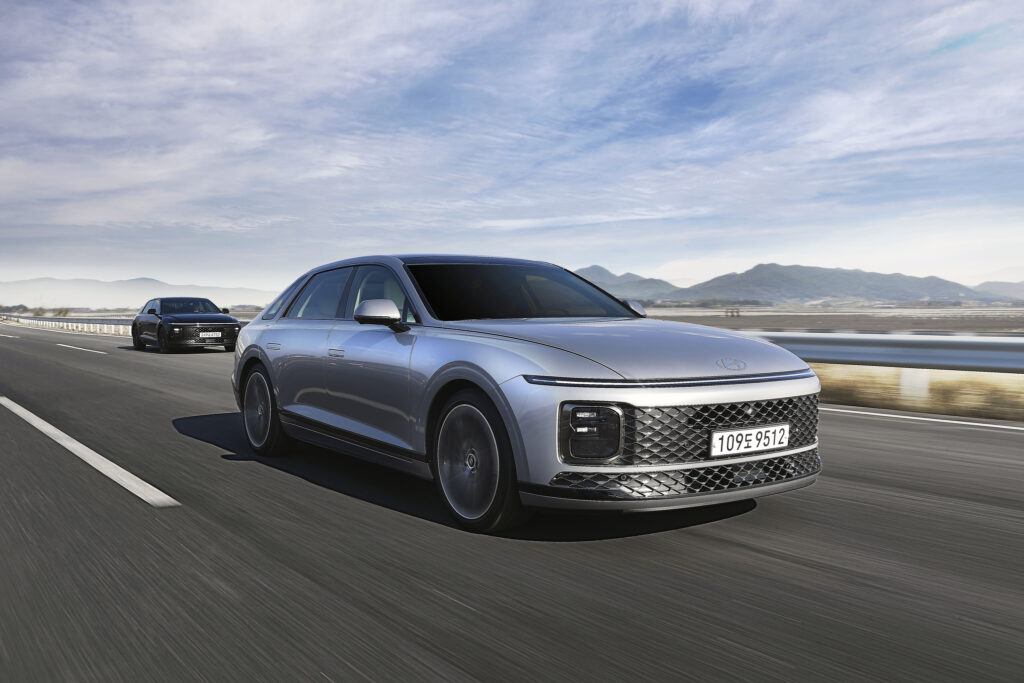 “그랜저도 카니발도 아니었다”…4050이 뽑은 차 1위, 이유 보니 ‘바로 납득’ 3 4050대 자동차 선택