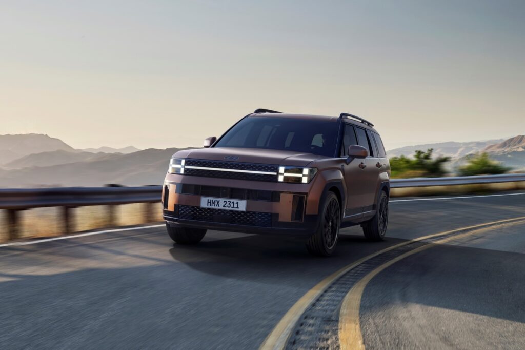 “그랜저도 카니발도 아니었다”…4050이 뽑은 차 1위, 이유 보니 ‘바로 납득’ 4 4050대 자동차 선택