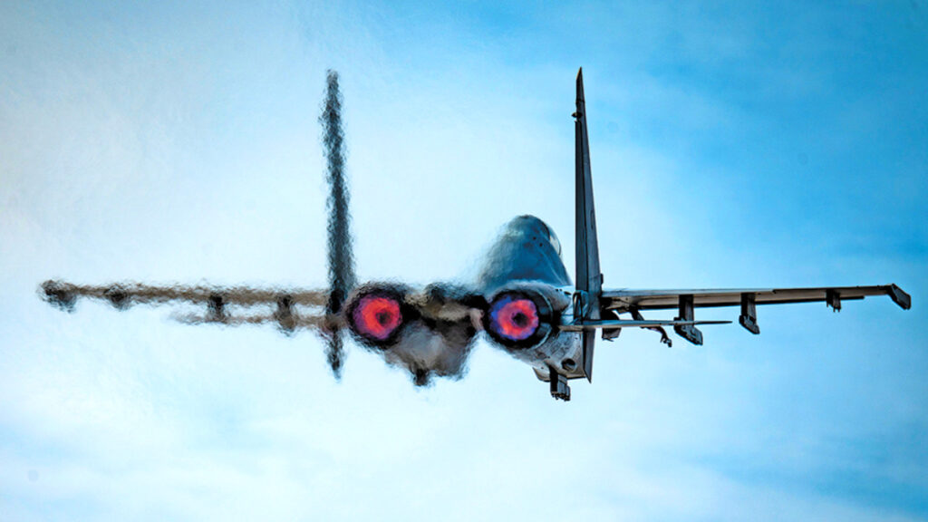 "미사일 장착하고 어디서 날아 왔나?" …'아찔한 상황'에 국제 사회 '초긴장', 중국군 주장 들어보니 1 중국 군용기