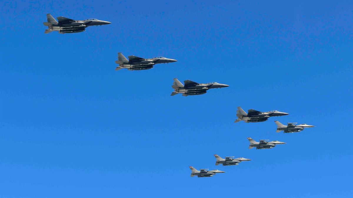 한미 연합 무력 시위 비행