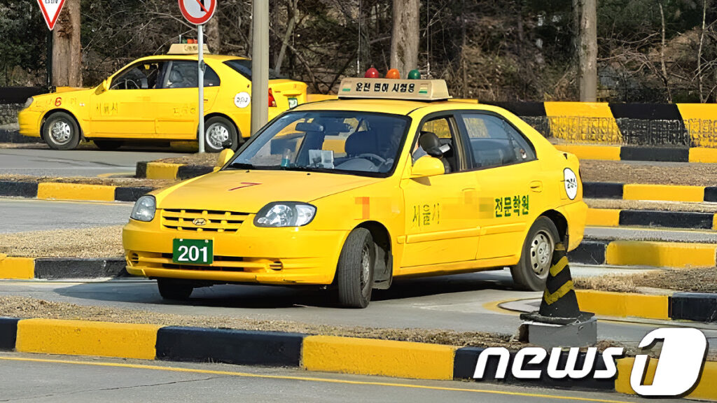 경찰, 12월 되자마자 "칼 빼들었다"…확 바뀐 규정에 운전 초보들 "박수 터져" 4 방문 도로 연수