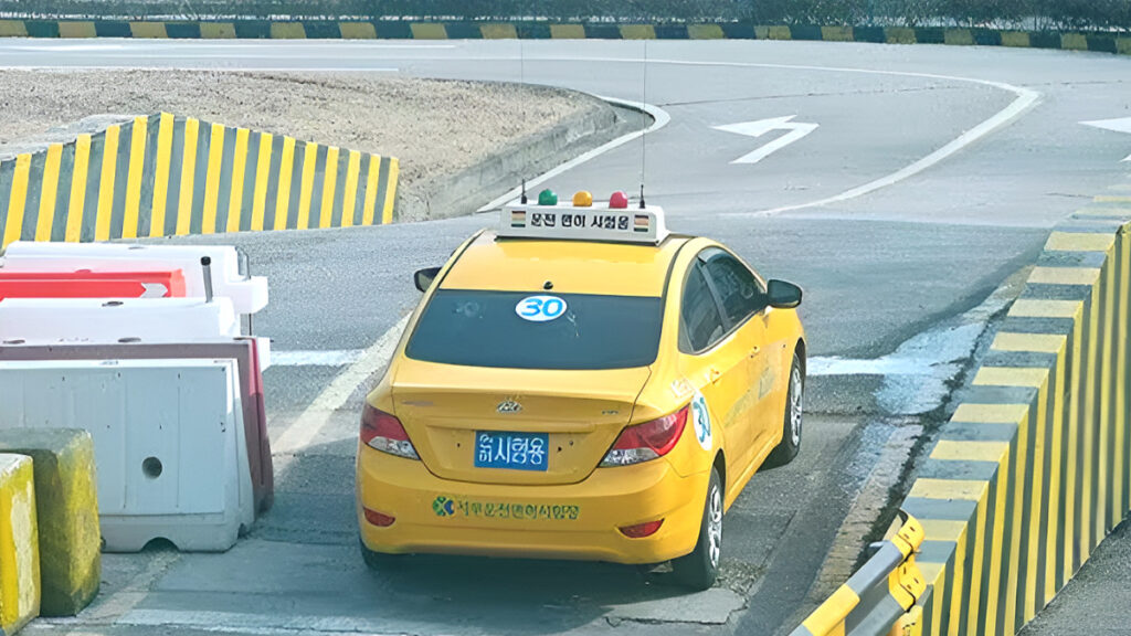 경찰, 12월 되자마자 "칼 빼들었다"…확 바뀐 규정에 운전 초보들 "박수 터져" 5 방문 도로 연수