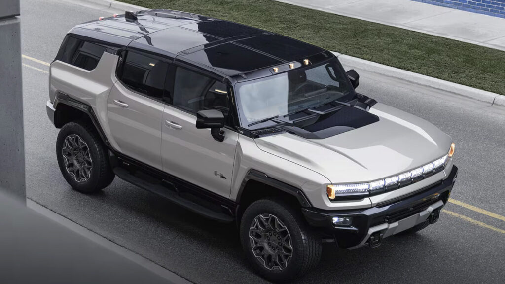 “철수설 돌더니 웬일?”…군용차 뺨치는 '대형 SUV' 상륙 소식에 아빠들 ‘열광’ 5 GMC 허머 EV SUV