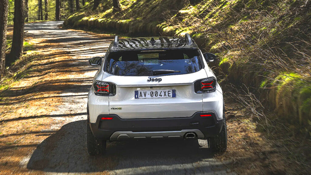 “이런 소형 SUV 처음 본다”…작다고 무시했다가 코나·셀토스 ‘초긴장’ 7 어벤저 MHEV eAWD