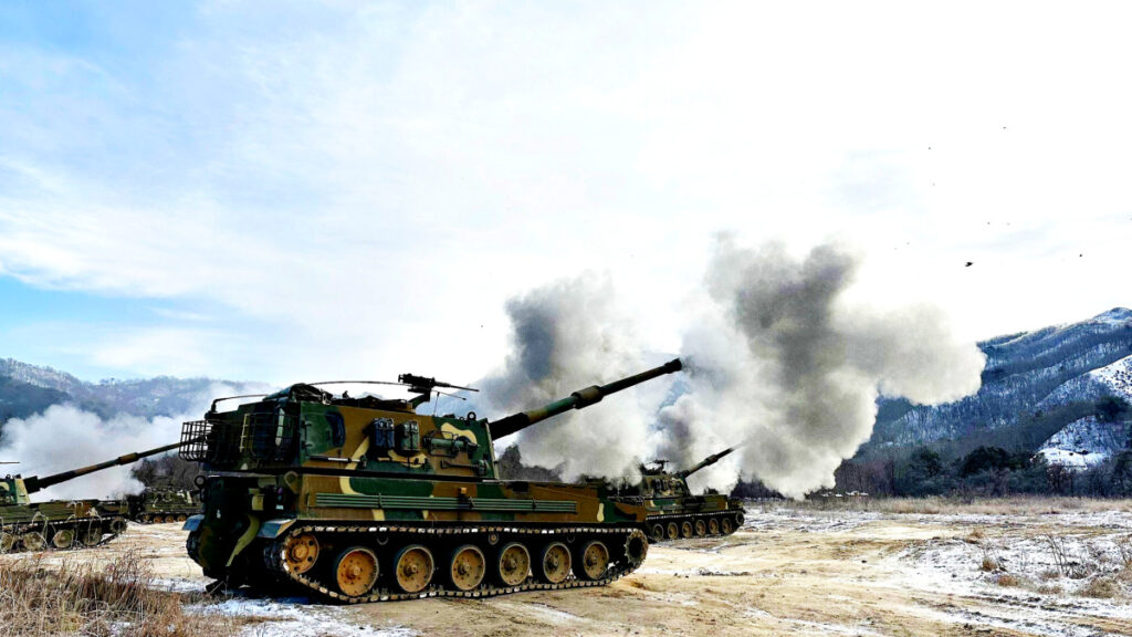 "K-9 자주포 위해 법까지 바꿨나?" …지금까지와 다른 K-9에 K-방산 '환호성', 대박 조짐 들여다보니 1 방위 사업법 개정안