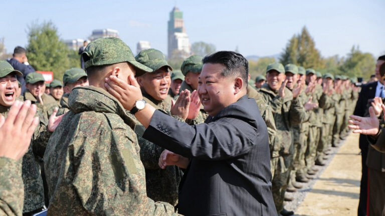 북한군