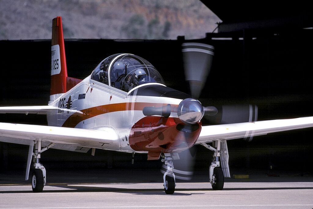 KF-21과 FA-50에 앞서 '이게' 있었다" …한국 항공기의 첫 시작을 알린 '기념비적 기체'의 정체 3 KT-1