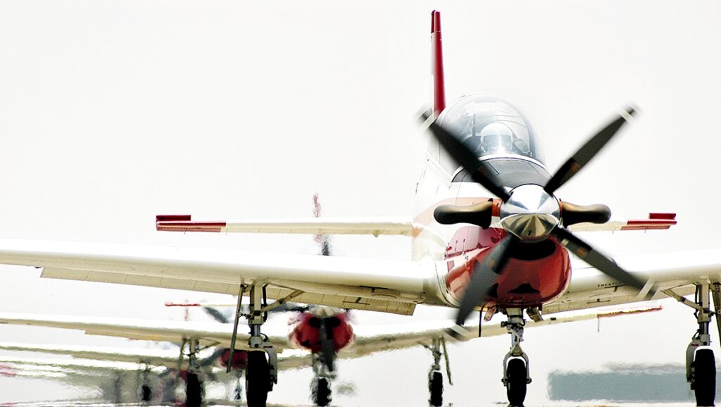 KF-21과 FA-50에 앞서 '이게' 있었다" …한국 항공기의 첫 시작을 알린 '기념비적 기체'의 정체 5 KT-1