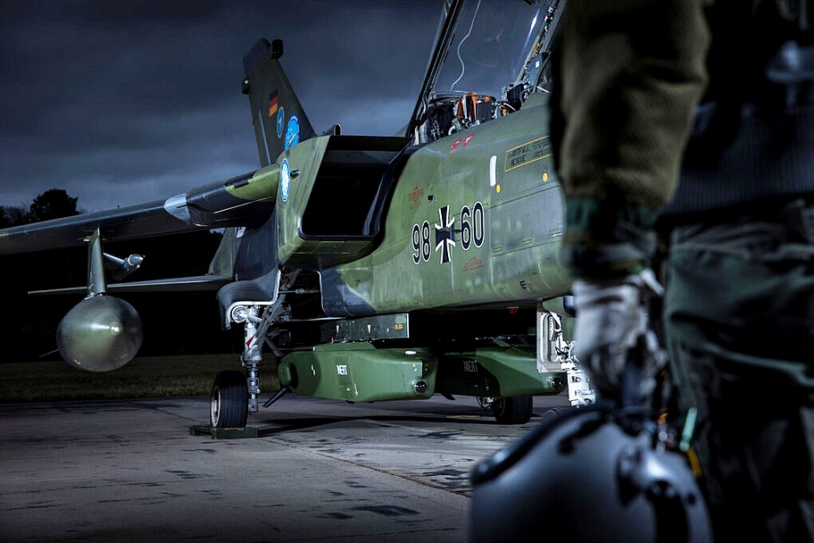 "500km 날아서 그대로 '펑'" …우려하던 '서울 불바다' 현실로? 북한이 준비한 신무기에 '아찔' 2 북한판 타우러스