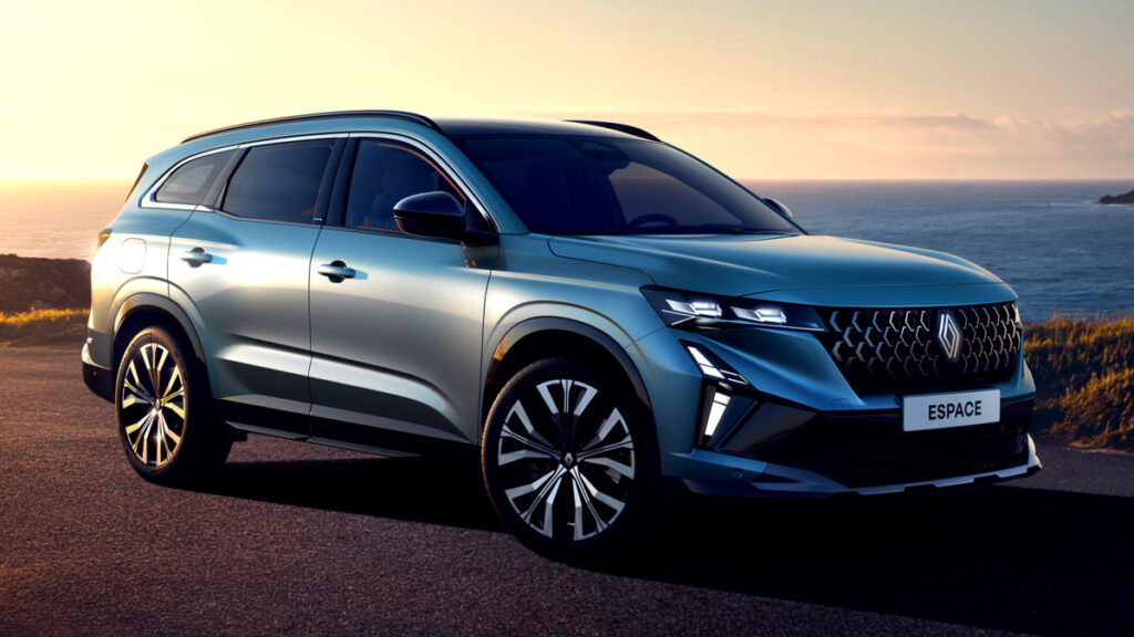 "그랑 콜레오스 망설였는데 잘됐다"...르노, '쏘렌토급 SUV' 신차 등장에 아빠들 '환호' 2 르노 에스파스