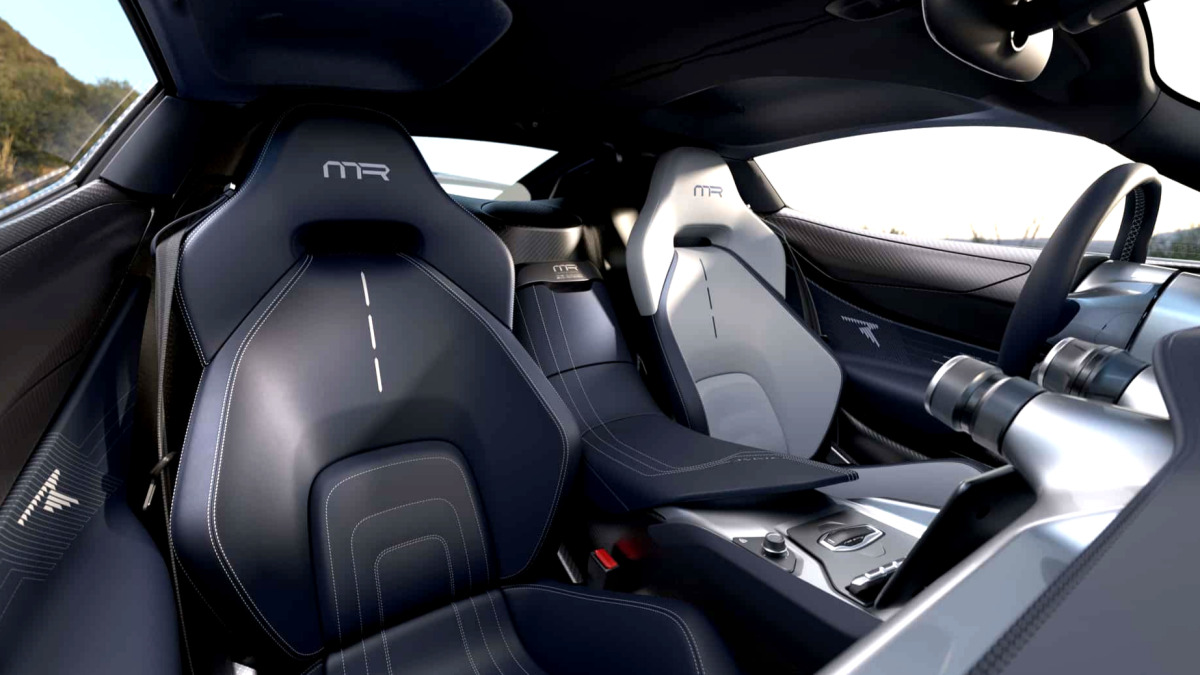 리막 네베라 R 파운더스 에디션