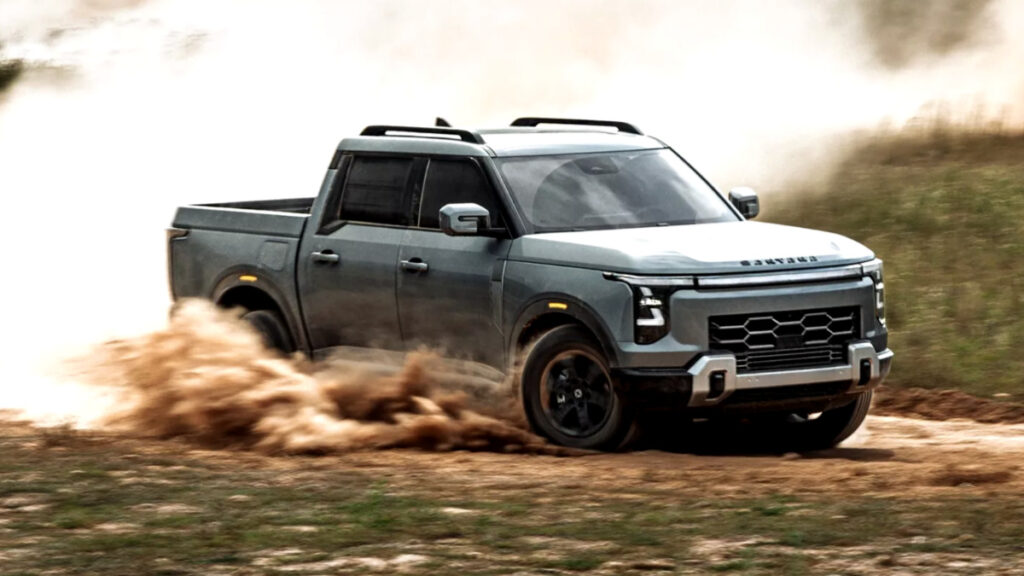 "14년 만에 부활?"…기아 뺨치는 화려한 옵션에 '깜짝', 대체 무슨 차길래 2 산타나 모터스 생산