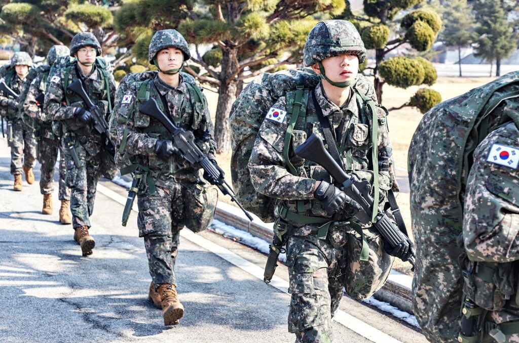 "우려하던 최악 시나리오 현실로" …지난해보다 2배 이상 급증, 처량한 육군 사관학교 실태 봤더니 5 육사 생도