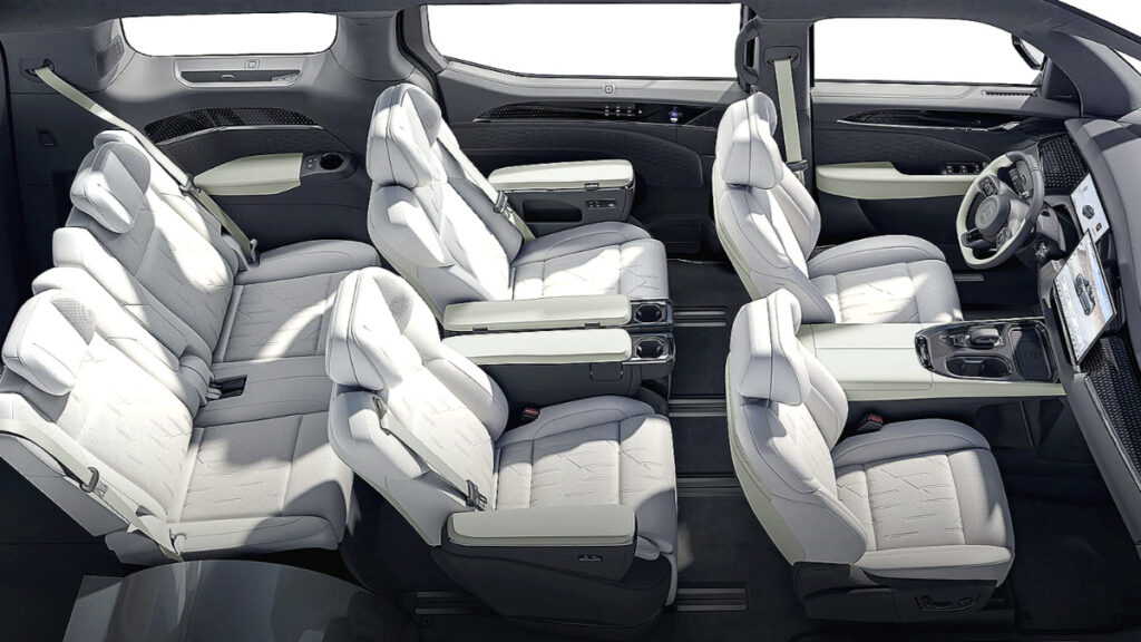 “한국에 줄줄이 몰린다더니”…카니발보다 덩치 큰 밴까지? ‘예상 밖 가격’에 ‘발칵’ 3 지커 009