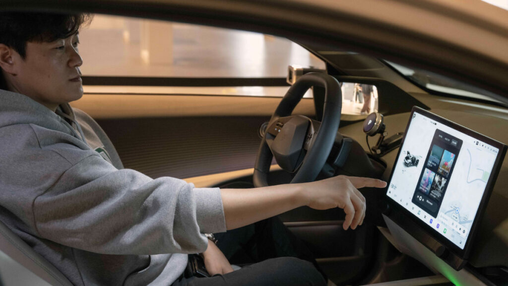 10년 걸릴 줄 알았는데 "2년여 만에 해냈다”…현대차 기술력에 테슬라까지 ‘초비상’ 3 플레오스 커넥트