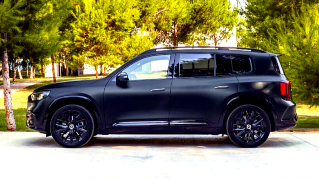 “이 정도면 가족차 끝판왕”…국산차 고집하던 아빠들, ‘이 SUV’ 실내 옵션에 ’입이 떡’ 1 디 올-뉴 메르세데스-벤츠 GLB