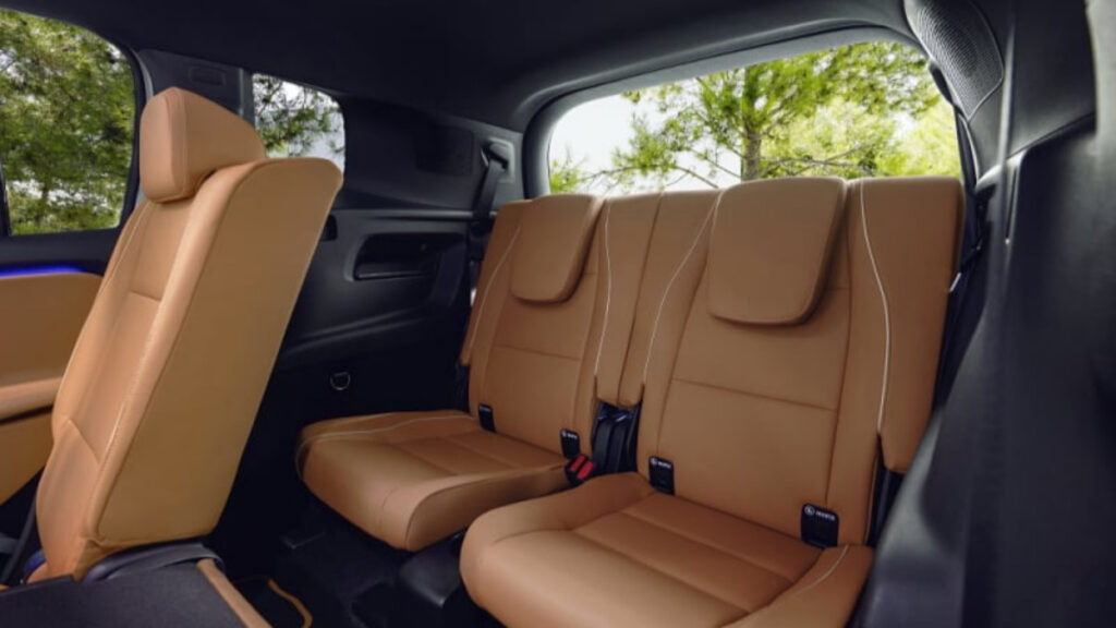 “이 정도면 가족차 끝판왕”…국산차 고집하던 아빠들, ‘이 SUV’ 실내 옵션에 ’입이 떡’ 2 디 올-뉴 메르세데스-벤츠 GLB