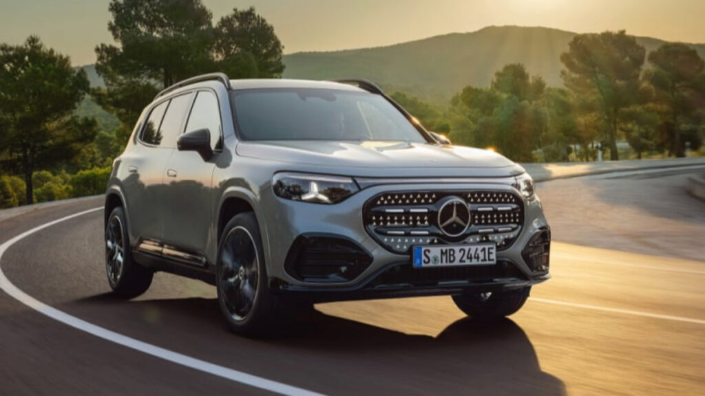 “이 정도면 가족차 끝판왕”…국산차 고집하던 아빠들, ‘이 SUV’ 실내 옵션에 ’입이 떡’ 4 디 올-뉴 메르세데스-벤츠 GLB