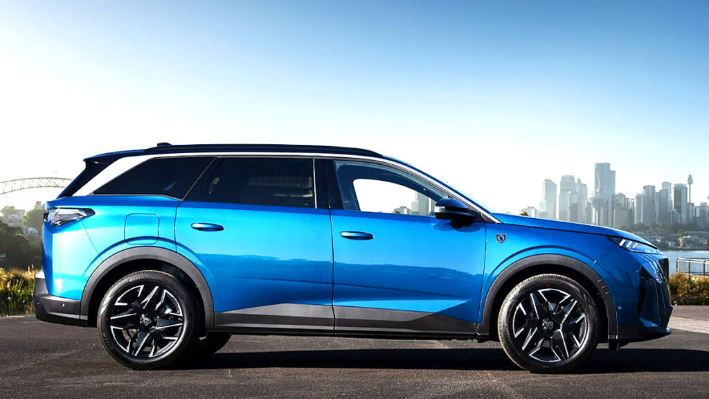 푸조 5008 하이브리드