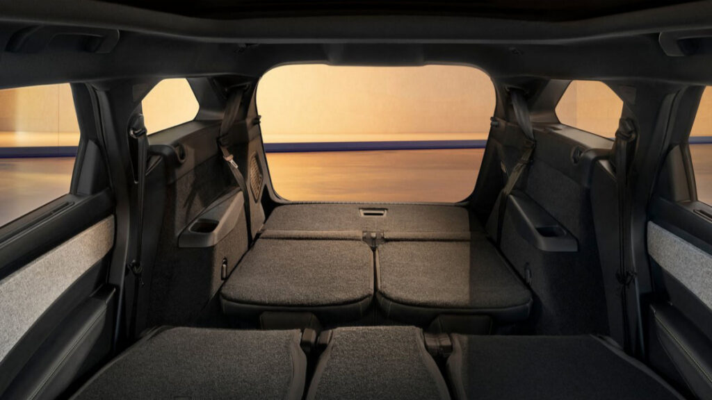 푸조 5008 하이브리드