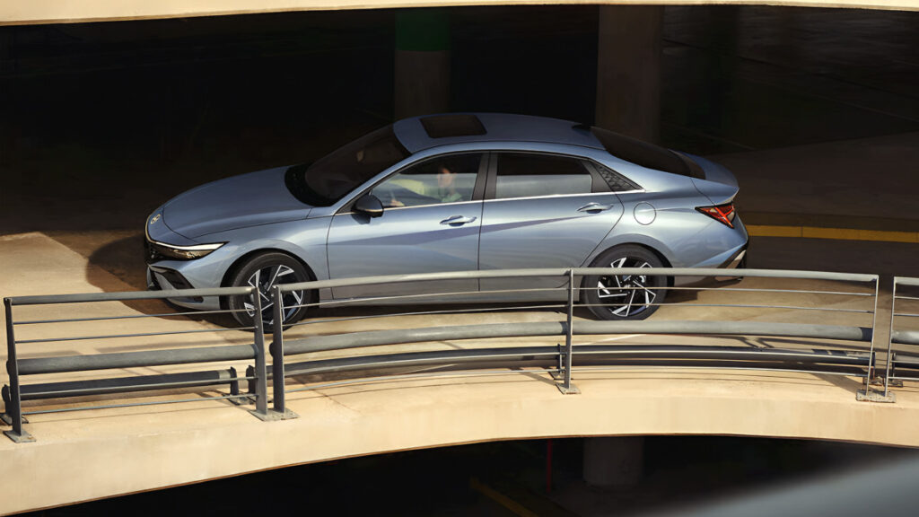 SUV 천하 속에서도 “가성비로 대박”…스포티지까지 제치더니 '이게 정말?' 2 현대차 아반떼