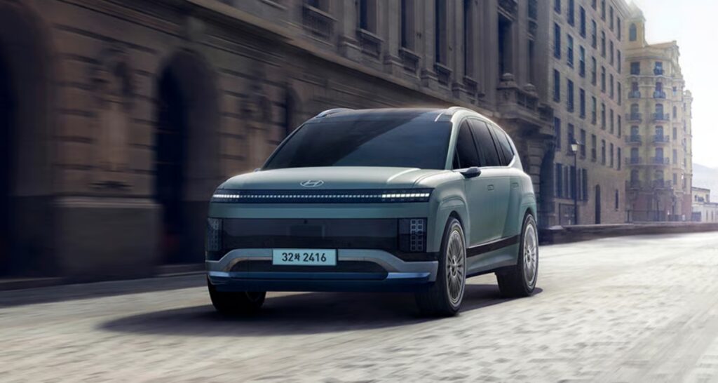 "솔직히 카니발보다 좋네요"…한번 타보면 극찬한다는 국산 대형차 2 아이오닉 9