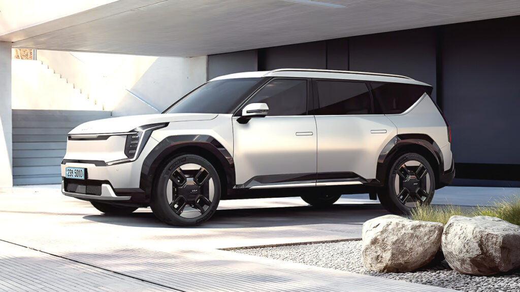 "현대차 이제 어떡하나"...2천만 원 더 싼 '5.2m 괴물' 등장에 '큰일 났다' 3 BYD