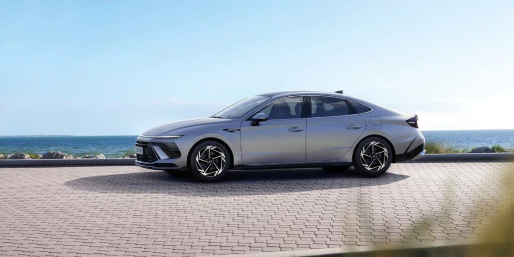 "과장급은 쏘나타, 부장급은 그랜저"…"이젠 옛말", 확 변한 차 구매표 보니 2 자동차 양극화