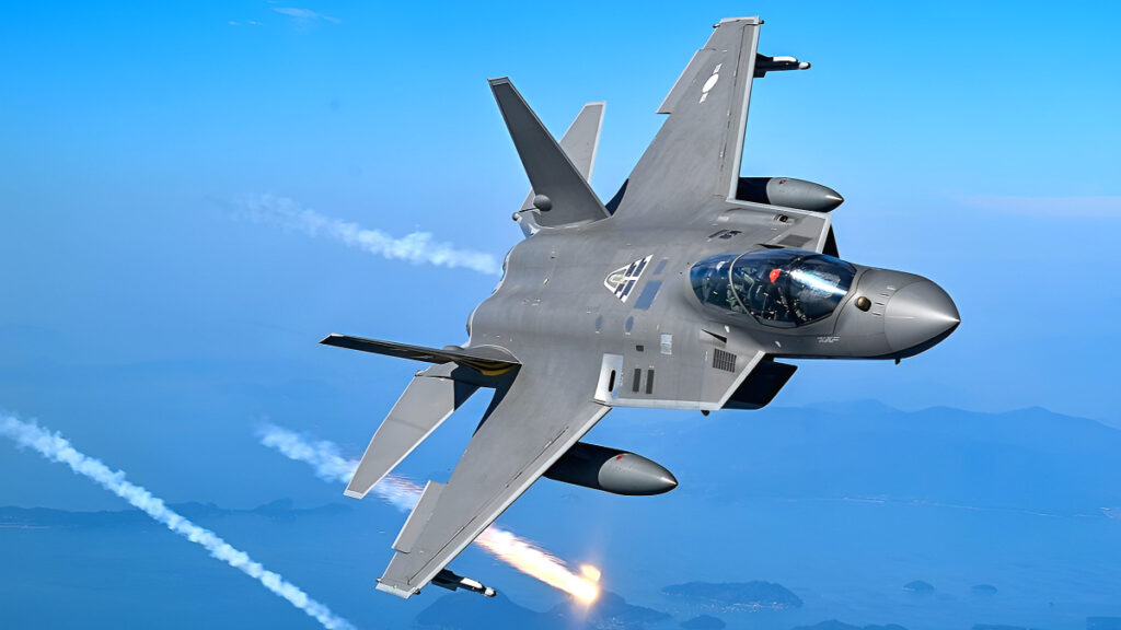 "KF-21 산다고 하더니 왜 이래?" …큰소리쳤는데 다른 결과에 '당혹', 한국산 전투기에 무슨 일이? 1 KF-21