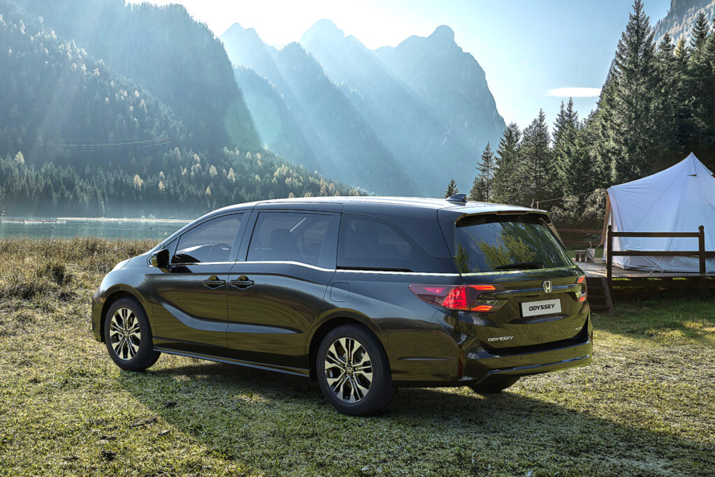 "싸게 사서 평생 탄다"...카니발에서 갈아탄 아빠들 "이게 진짜 혜자" 3 카니발