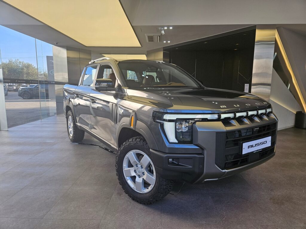 "기아차보다 훨씬 싸네"…2천만 원대 '새 국산차' 등장에 아빠들 '활짝' 3 KGM 무쏘