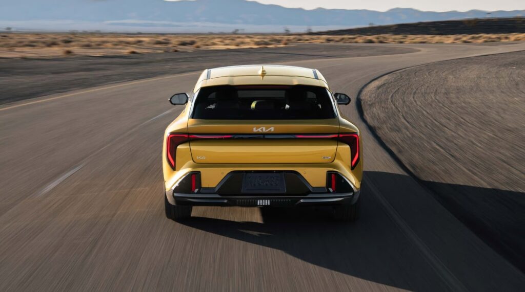 "풀옵션인데 이 가격?"…기아가 작정하고 내놨다는 신차, 정체 보니 4 기아